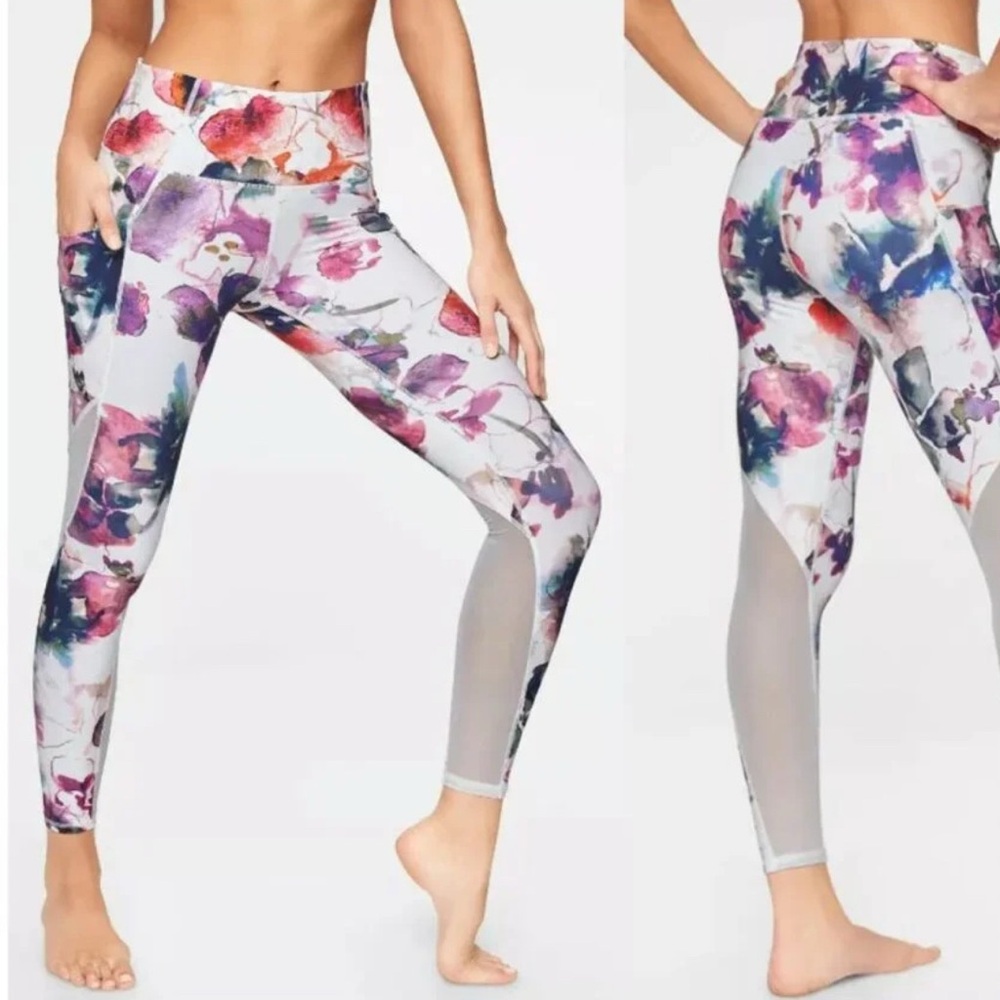 EUC Athleta Pink Floral Mudra 7/8 Tight Leggings, size M